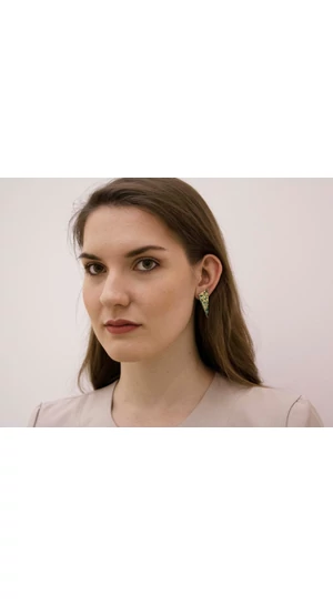Kinga Horányi: IKIIKI ezüst fülbevaló / zöld háromszög