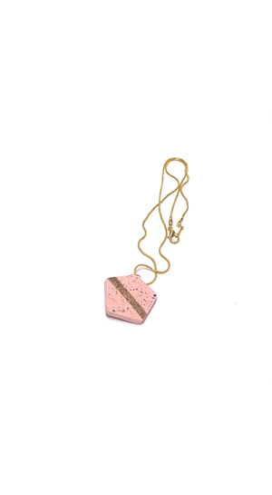 Bibeton: Pink/arany ötszög medál