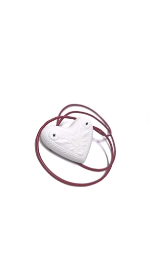 Boldizsár Zsuzsa:  Porcelán szív medál / Átmérő 6cm