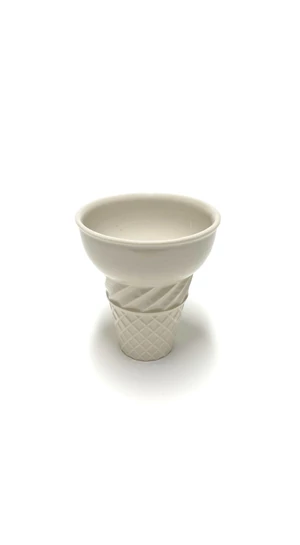Knetik Dóra: Porcelán fagyitölcsér drapp N1 / magasság 12cm