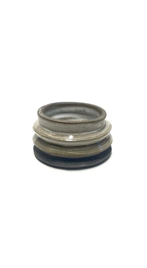 OHO CERAMICS: Recés váza