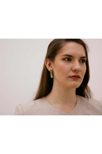 Kinga Horányi: IKIIKI ezüst fülbevaló / zöld pálcika