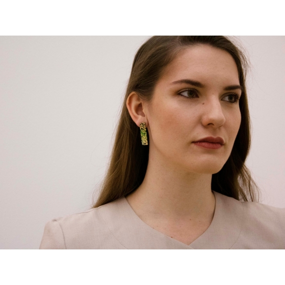 Kinga Horányi: IKIIKI ezüst fülbevaló / zöld pálcika