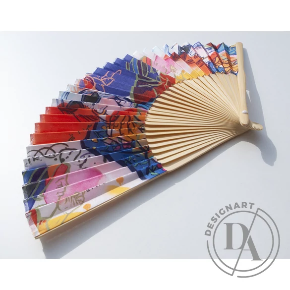 Artfans: Buborékfújó - művészi legyező