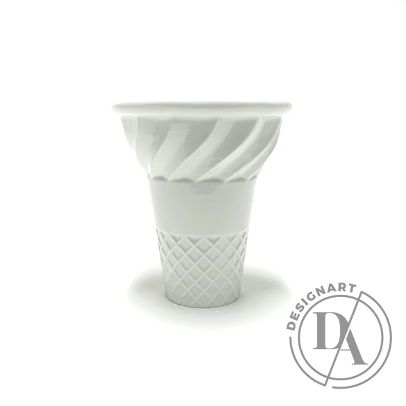 Knetik Dóra: Porcelán fagyitölcsér fehér N2 / magasság 12cm