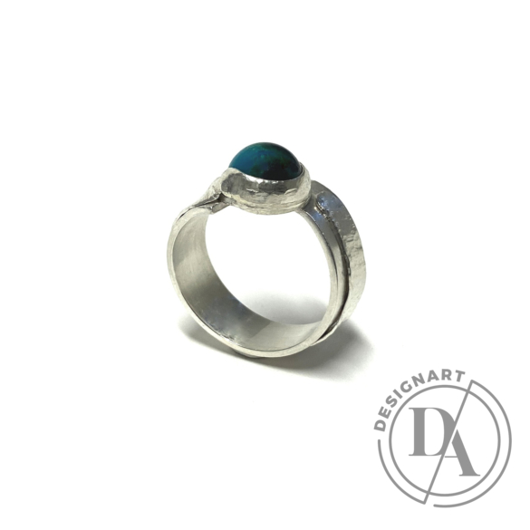 Krizokolla: Kalapált ezüst gyűrű