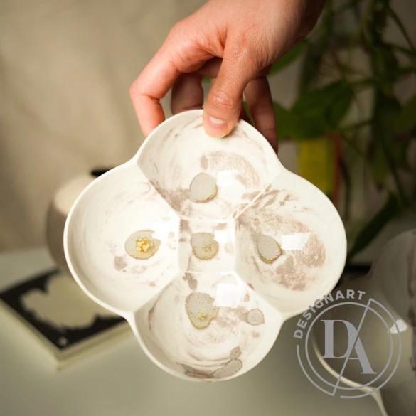 OHO CERAMICS: Porcelánkis pöttyös tálaló
